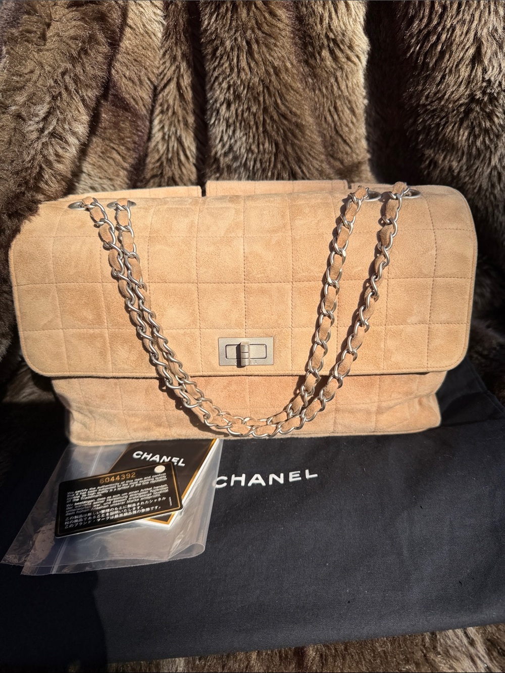 M/L Chanel Vintage 2.55 Reissue Beige Chocolate Bar Multi Pocket Suede Flap